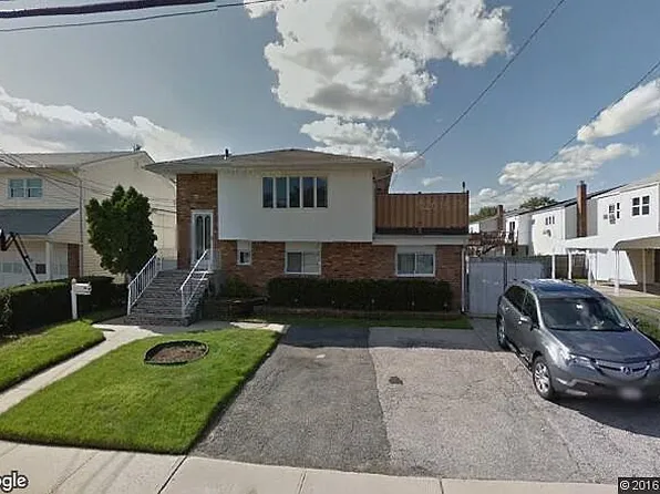 120 Bellmore Rd, East Meadow, NY 11554