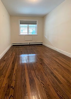 4th image of 32-21 55th St #1R