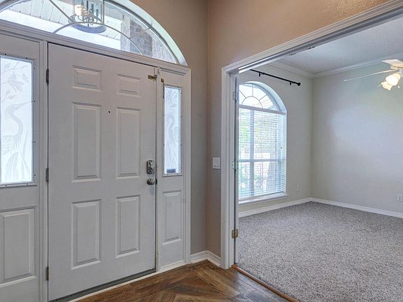 3rd image of 6581 Flintwood St