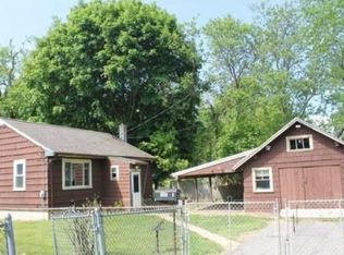 128 1/2 Mechanic St, Spencer, MA 01562