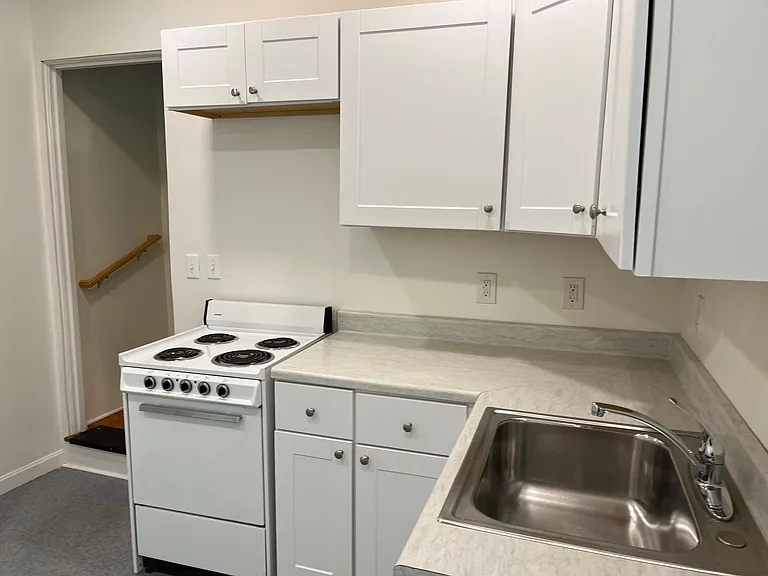 24 Oak Knl — Photo 1