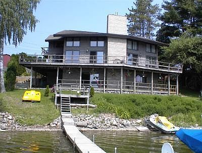 2nd image of 150 Locust Ln