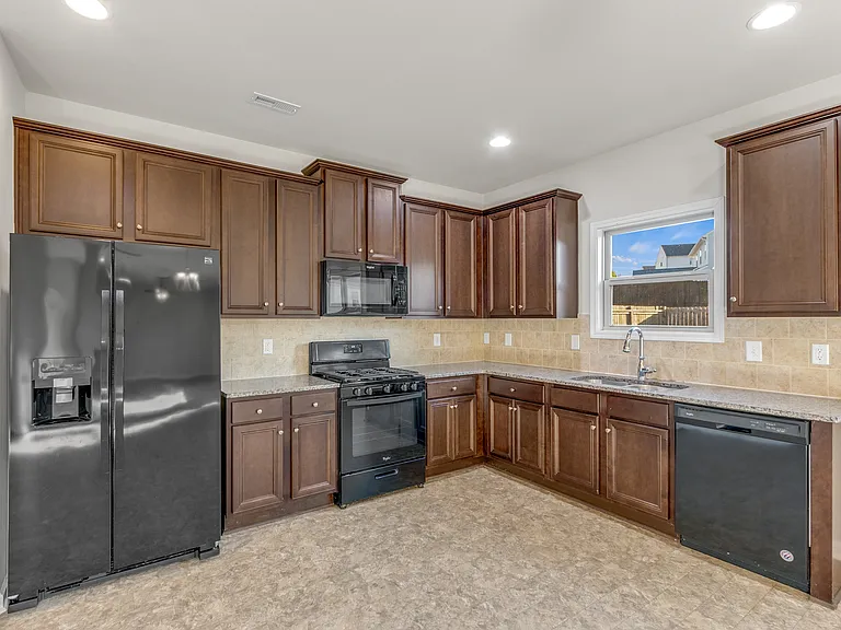 4000 Jones Peak Dr — Photo 27