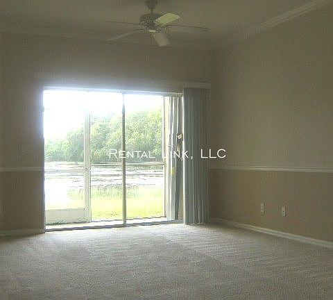 3rd image of 4199 Bellasol Cir APT 612