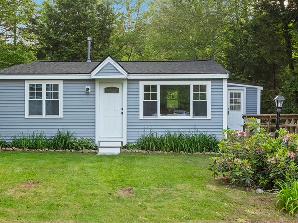 49 Lakeshore Dr, Ashburnham, MA 01430
