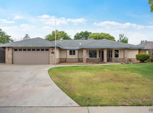 520 Brightwood St, Bakersfield, CA