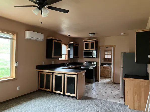 1855 NE Klamath Ave, Roseburg, OR 97470