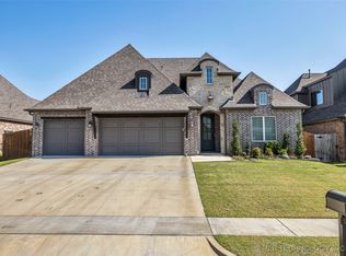 1001 W 88th St S, Tulsa, OK 74132