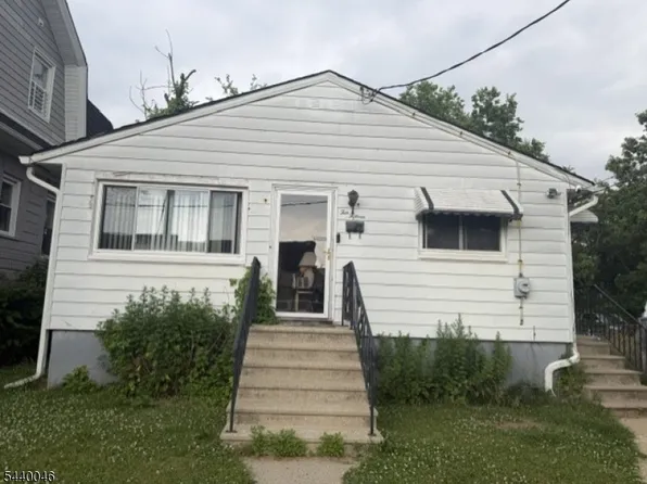 1015 Oak St, Roselle Boro, NJ 07203
