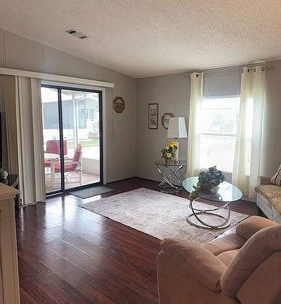 4th image of 10692 SW 29th Ct