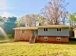 3002 Club Dr, Gastonia, NC