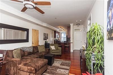 4th image of 3540 N Lakewood Ave #2