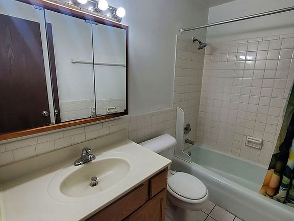 5th image of 10500 W Fond Du Lac Ave #8