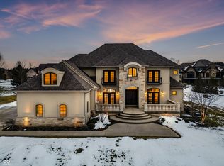 1023 Westview Point Dr, Columbus, IN 47201