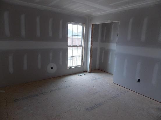 5th image of 165 Aquinas Ct Lot 302