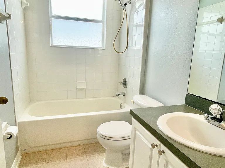 24652 Portofino Dr — Photo 10