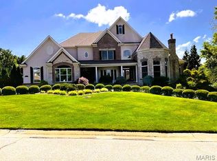 1009 Savonne Ct, Chesterfield, MO 63005