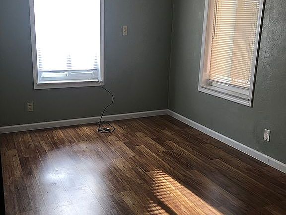 3rd image of 311 Leroy Ave