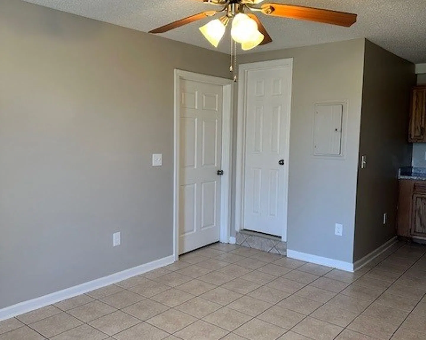 Boardwalk Apartments — Photo 3