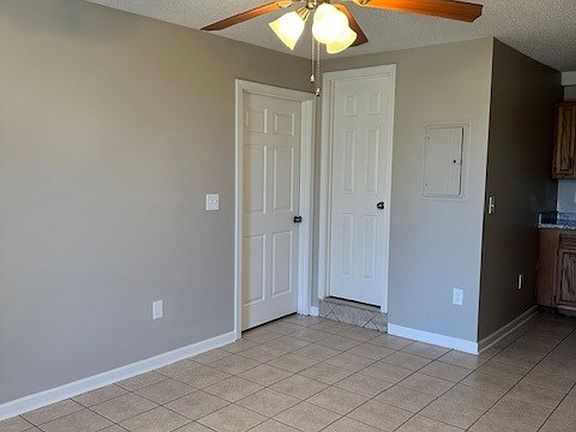3rd image of 1738 Old Gray Station Rd #Gray2