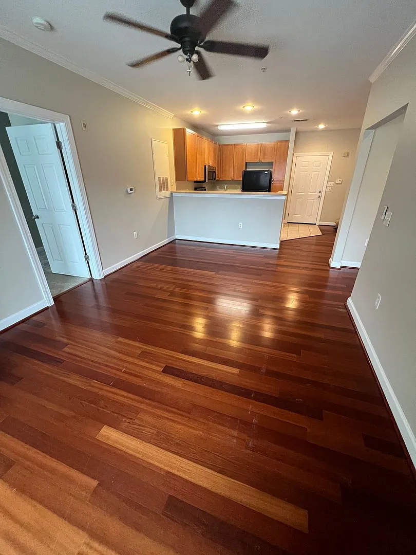 Bellingham Park 2 Bedroom Condo — Photo 2