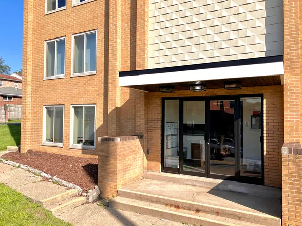 Fox Chapel Arms, 265 Freeport Rd APT 105, Pittsburgh, PA 15238