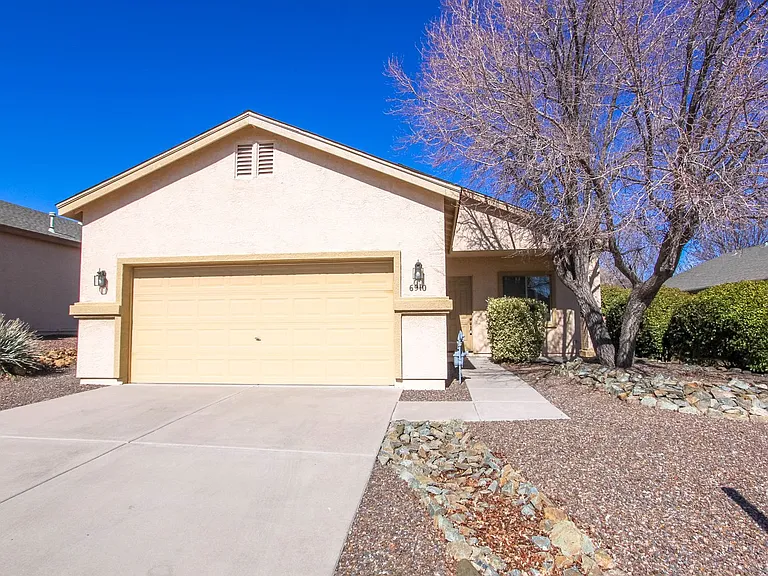 6910 E Yellowglen Dr — Photo 1
