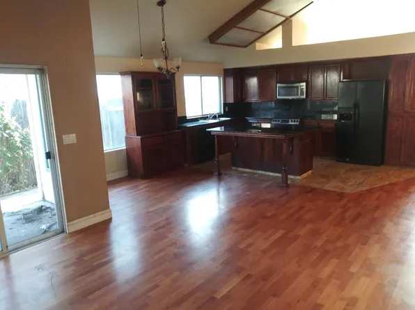 8719 Deer Creek Cir, Stockton, CA 95210