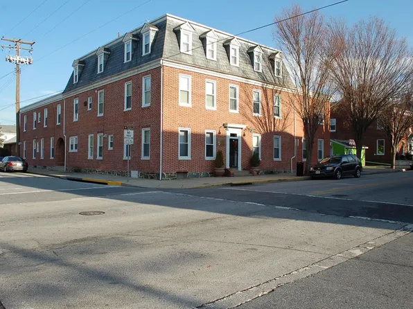 257 E Main St APT 9, Westminster, MD 21157
