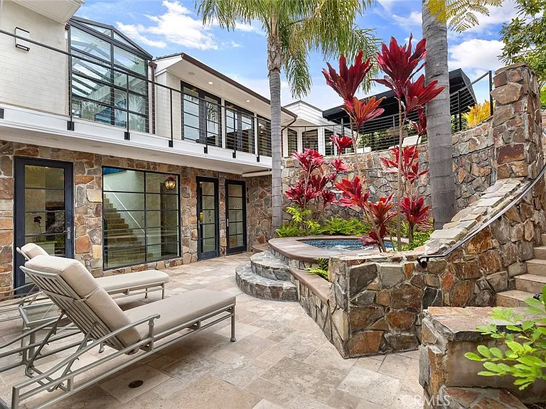 322 Emerald Bay — Photo 32