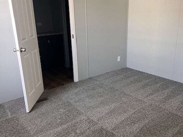 25 W Manor St