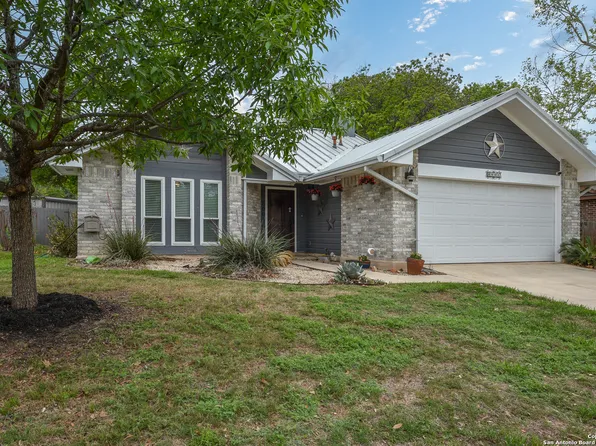 8001 FOREST CABIN, Live Oak, TX 78233