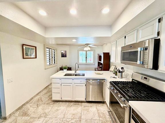 3rd image of 36 Mission Ct