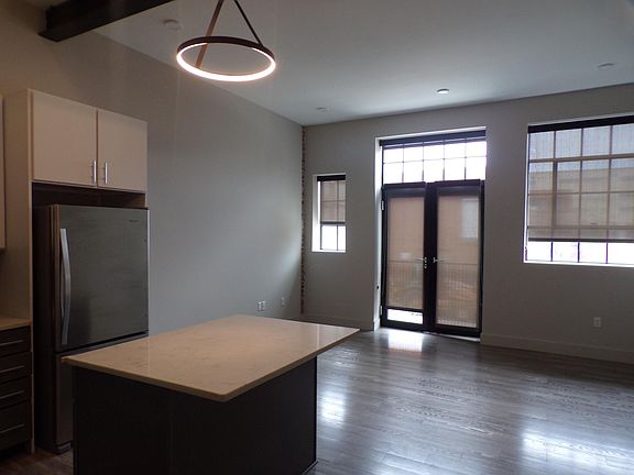 2nd image of 1910 Washington Ave APT 106