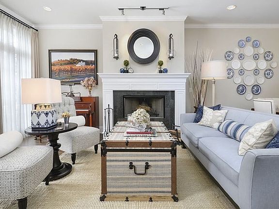 3rd image of 2323 N Southport Ave #2