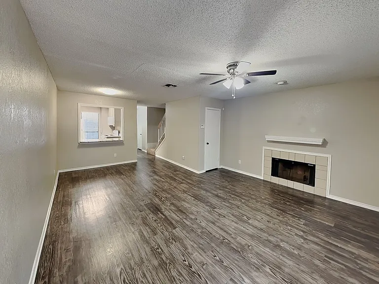 7334 Kingswood Cir — Photo 5