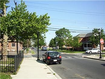 2nd image of 237 Boyd St