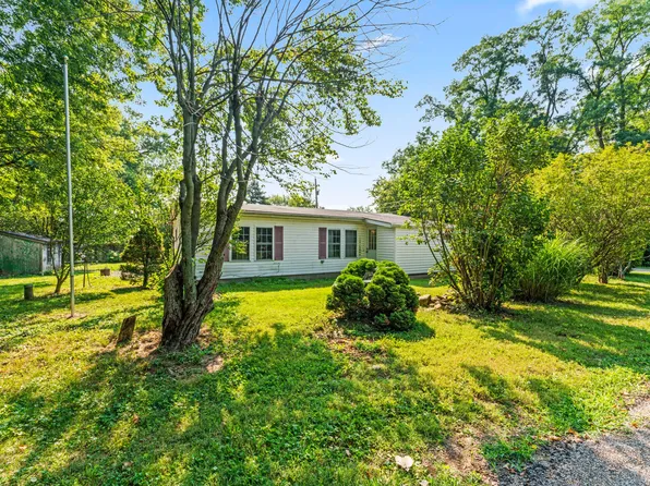 5540 Alder Rd NE, Thornville, OH 43076