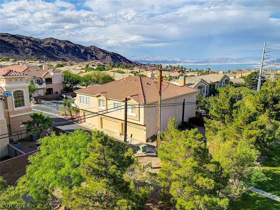 2nd image of 100 Harbor View Dr #0