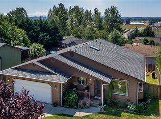 17624 Highland View Dr, Arlington, WA 98223