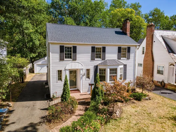 206 N Stanwood Rd, Columbus, OH 43209
