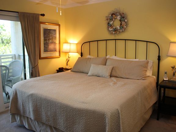 5th image of 2023 Long Bend Dr