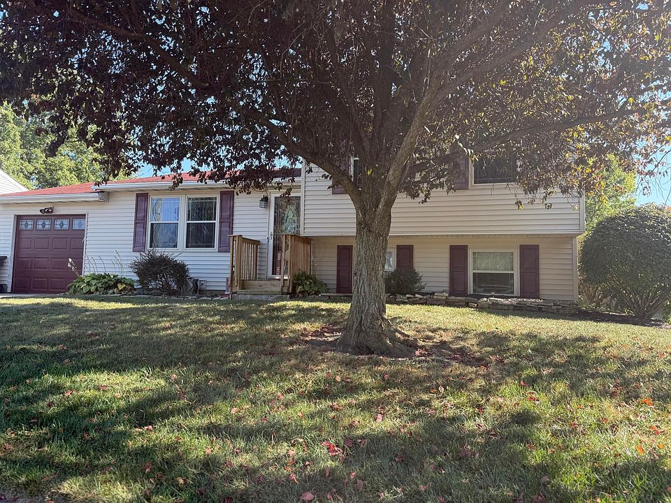 1st image of 8747 Crestwater Dr