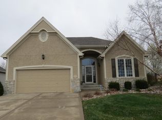 11001 N Cosby Ave, Kansas City, MO 64154