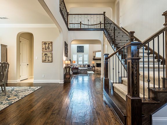 4th image of 14858 Foxbriar Ln