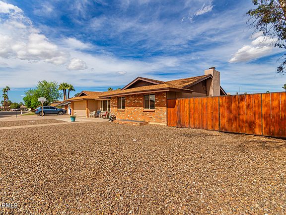 3rd image of 1706 E GARNET Avenue