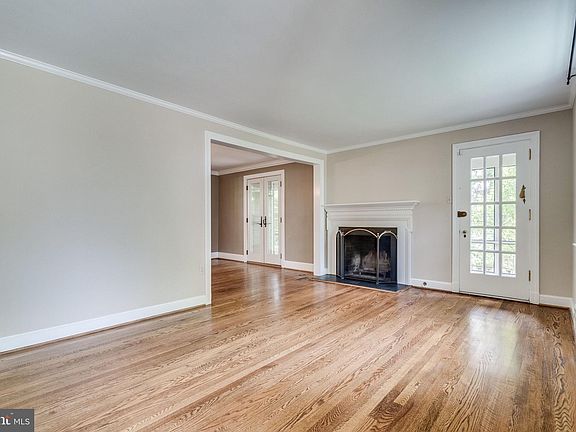 3rd image of 407 Yale Dr