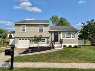 11 Bucknell Rd, Somers Point, NJ 08244