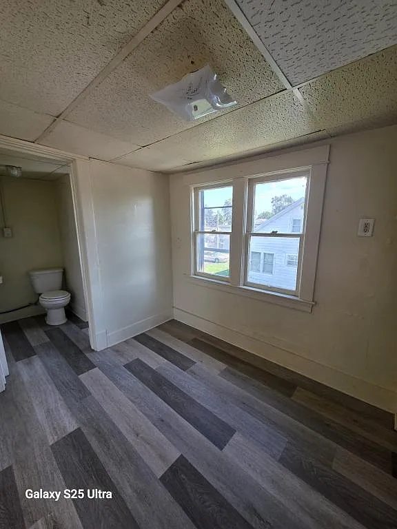 125 W Markland Ave — Photo 2