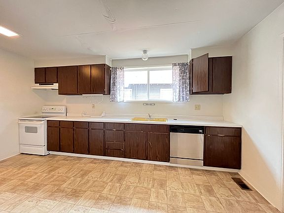 5th image of 624 E Montgomery Ave